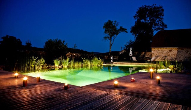 Maison Quercy authentic charm, great comfort, natural swimming pool with trees
