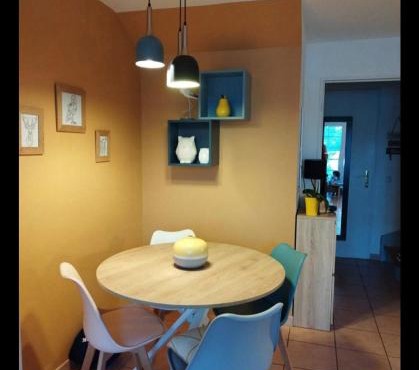 Maisonnette face au lac