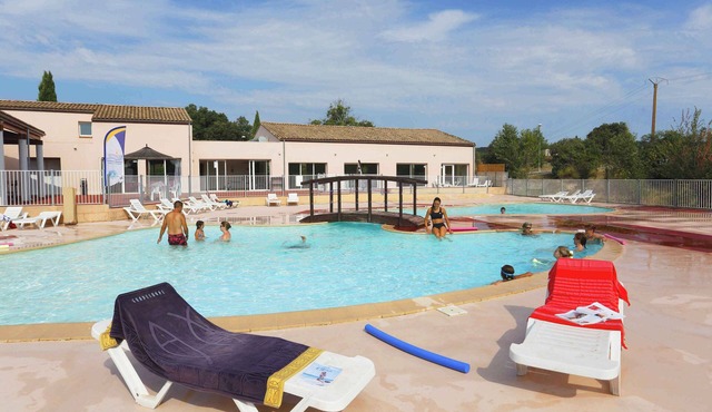 Mas Cévenols au cœur d’un domaine | Accès piscines