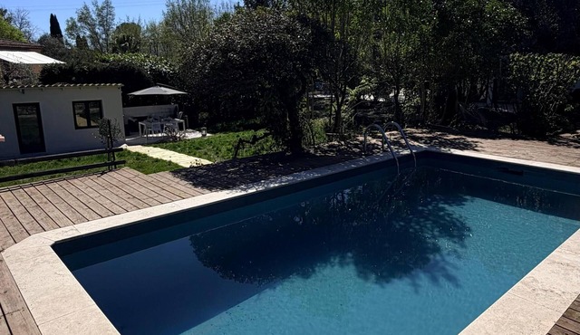 Mazet Noa - Quiet terrace & pool