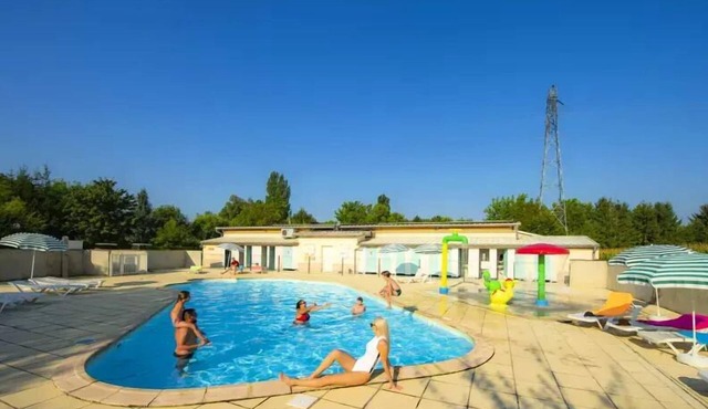 Mobil-home | Classic | 3 Ch. | 6 pers. | Raised terrace | A/C | TV