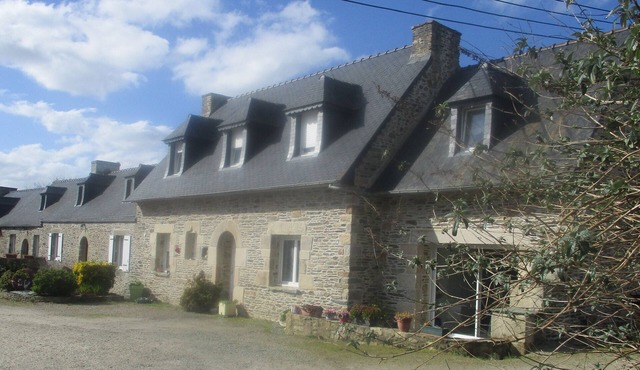 Mobile Home 'Le Saule 1' with Shared Terrace, Balcony and Wi-Fi