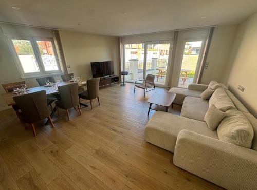 Modern 3-Bedroom House - Terrace - Parking