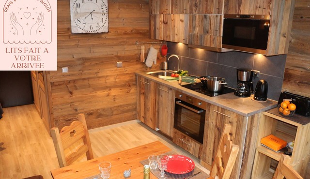 NEIGE ETOILEE, FACING CHILDREN’S VILLAGE, LOVELY STAY, 3 BEDROOMS, IDEAL FAMILY