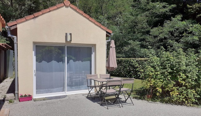 NEW INDEPENDENT STUDIO in the middle of several points of interest. FOIX MONTSEGUR