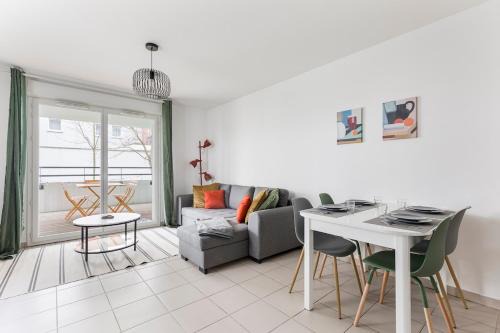 NOUVEAU ! Appartement 2 chambres, parking, proche tramway et métro, terrasse