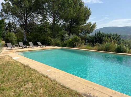 Nouveauté Villa pour 10 Personnes avec Piscine, Pétanque au Coeur des Oliviers de Provence