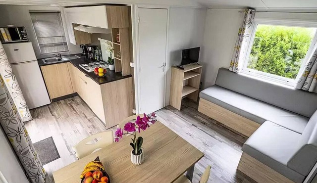 Noya Privilege 4-Bedroom Mobile Home for 6 People + TV