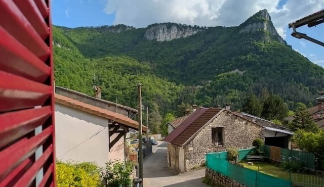Panoramic View Cottage – Pets Welcome