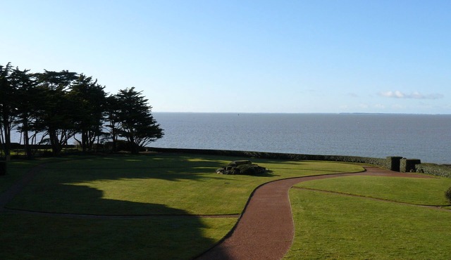 PORNIC T2 facing and sea view beach 50m, Thalasso 300m