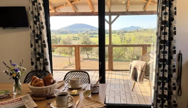 Premium 2026 Mobile Home WITH A VIEW and Air Conditioning, 2 Bedrooms, Sleeps 4