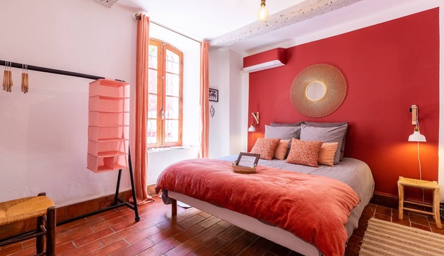 Private suite on the ground floor with separate b