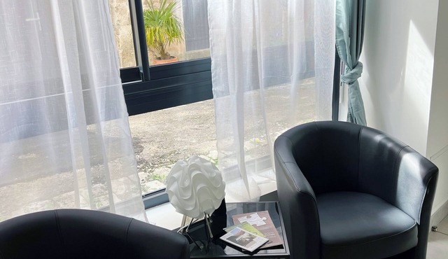 Privatization: 2 Spa & Sauna Suites in Chablis