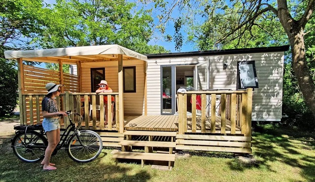 Privilege Mobile Home - 3 bedrooms, sleeps 6 to 8 - 6 people included in the rate