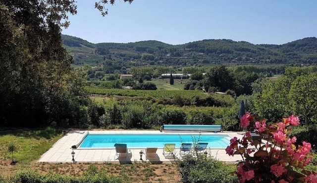 PROMOTION: MAGNIFICENT HOUSE + POOL - 8 BEDROOMS - 14 PEOPLE - NEAR THE SEA