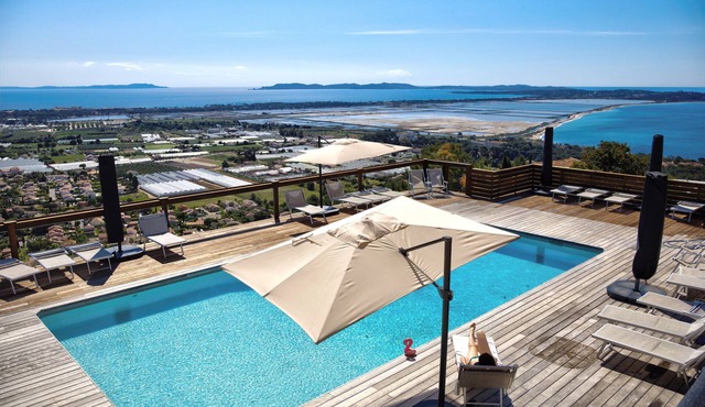 Propriété des Cistes-Magnifique vue Mer îles d'Hyères 180°- Piscine 6*12m