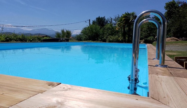 Pyrenees Vue Gite - Owl - Vues Fantastique, Petit-Déjeuner, Calme, Piscine, Parking - Brand New