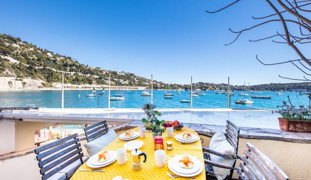 QUAI DES MARINIERES AP2015 by RIVIERA HOLIDAY HOME