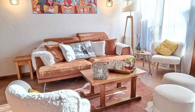 Quiet 4-room apartment, 6 pers, parking, Mont Blanc view