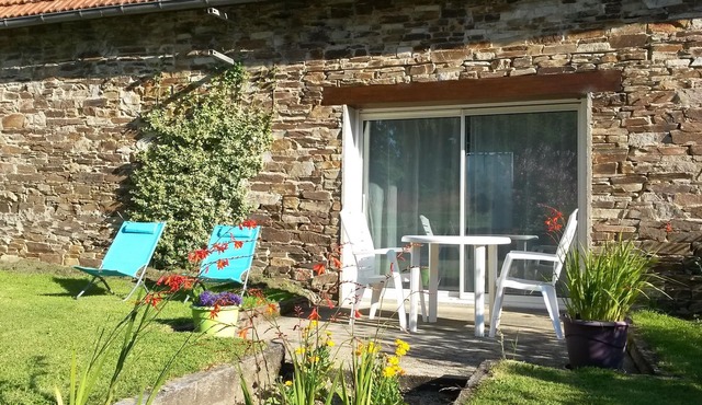 Quiet gite close to the Pink Granite Coast