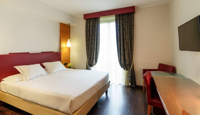 Red's Redaelli Hotel