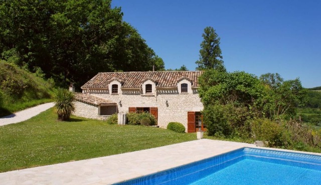 Regaussou character property, 5 ha, secluded, nature, panorama, relaxation, air conditioning