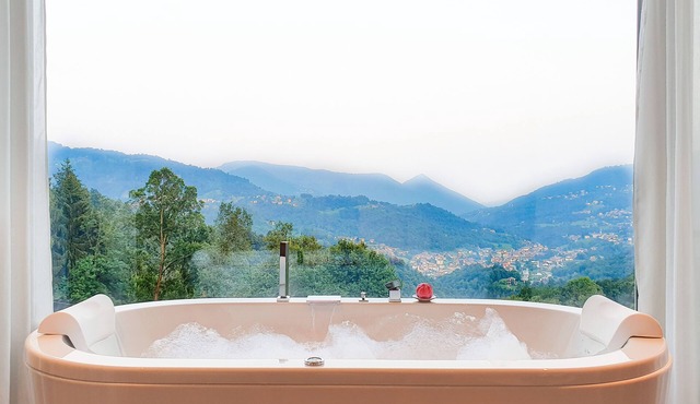 Rota Apartments - bilocale NUVOLA con jacuzzi in camera e vista mozzafiato