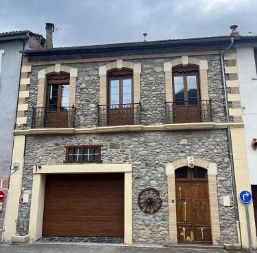 Sporting Pyrenées House