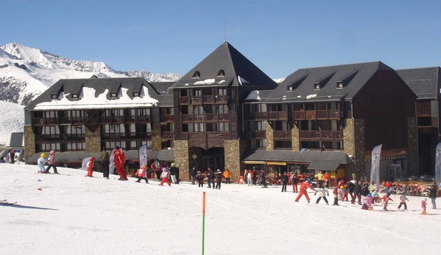 Stay for 6 in the High Pyrenees