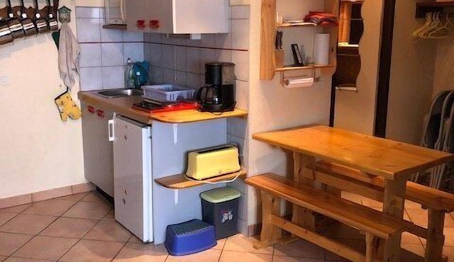 Studio 4 beds mountain view Vars St Marie