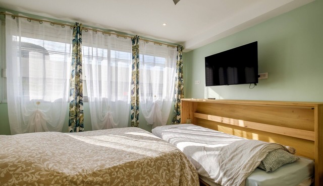 Studio Apartment '2 Lits' with Wi-Fi and Air Conditioning