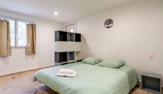 Studio Apartment 'Canto Cigalo Rdc 3' with Wi-Fi and Air Conditioning
