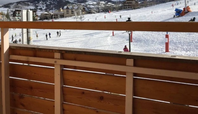 Studio au bord des pistes au sauze