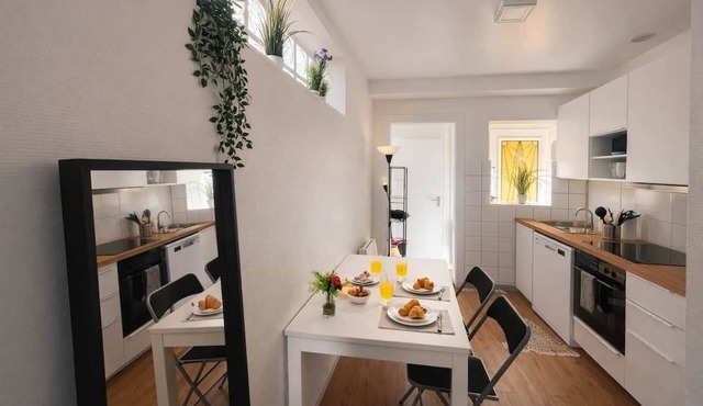 Studio Cosy - Tram 7 min | Car park |