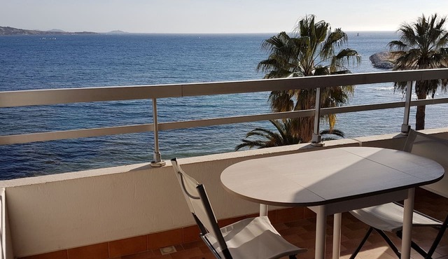 STUDIO + COIN NUIT Panoramic sea view. Facing the Sable beaches