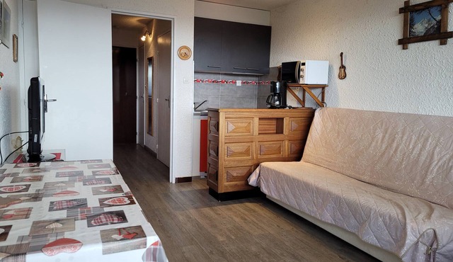 Studio for 4 in Pra-Loup with balcony