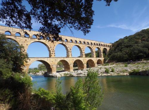 Studio Montfrinois proche du pont du Gard