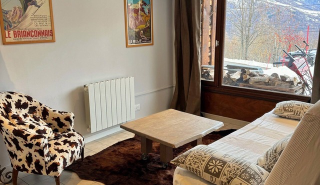 Studio 'Prey Sabeyran' with Mountain View, Shared Terrace and Garden