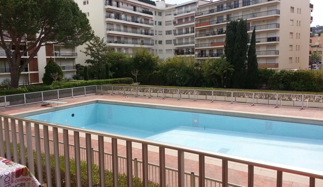 Studio with kitchenette for rent sea view, seaside garden roquebrune cap martin