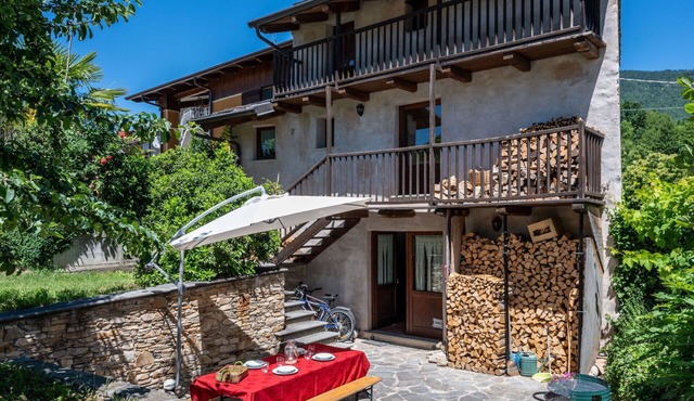 Stunning private villa for 4 people with WIFI, TV and patio