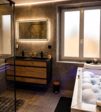 Suite cosy & Balnéo à Pont-à-Mousson 4 personnes