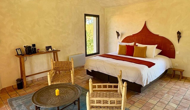 Suite with Balneotherapy—Marrakech Theme