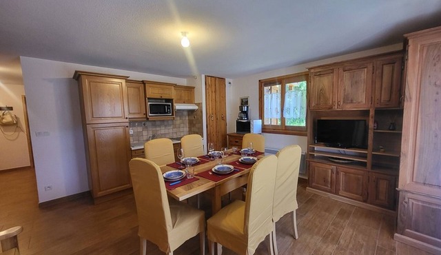 Sunny 3-Room Apartment with Large Terrace & Garage in Montgenèvre