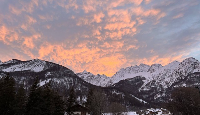 Superbe Appartement Chalet Pieds des Pistes et des Bains