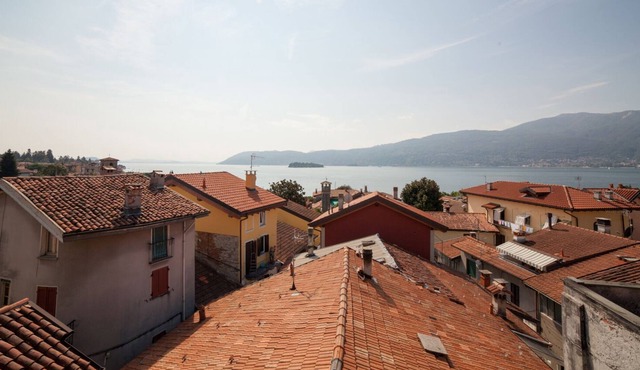 Tastefully furnished 2 bedroom apartment in the picturesque old town of Suna
