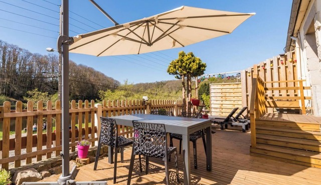 Terrace, charm & nature in the heart of Lannion