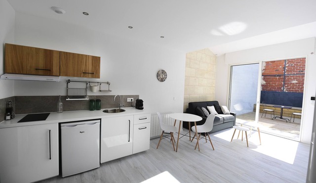 ★ TERRACE ★ STUDIO ★ PARKING (optional) ★ SWEETHOMEBORDEAUX