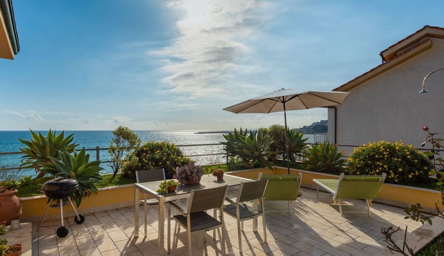 Terrazzo sul Mare by Interhome