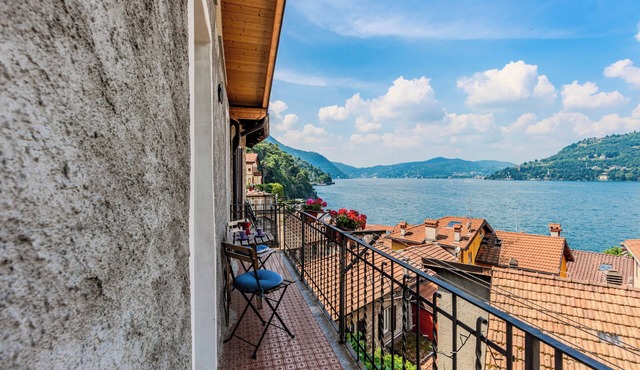 The Best View Apartment Torno