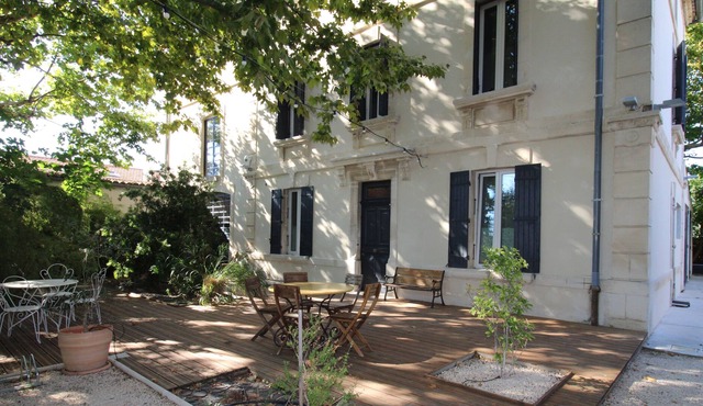 The house of Alys in the land of Provence